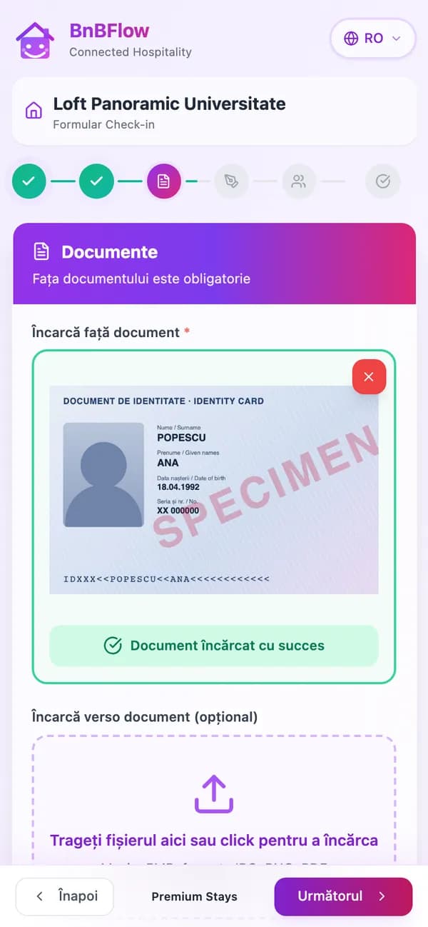 Pasul „Documente” al check-in-ului online: fotografia unui act de identitate specimen, încărcată, cu mesajul „Document încărcat cu succes”